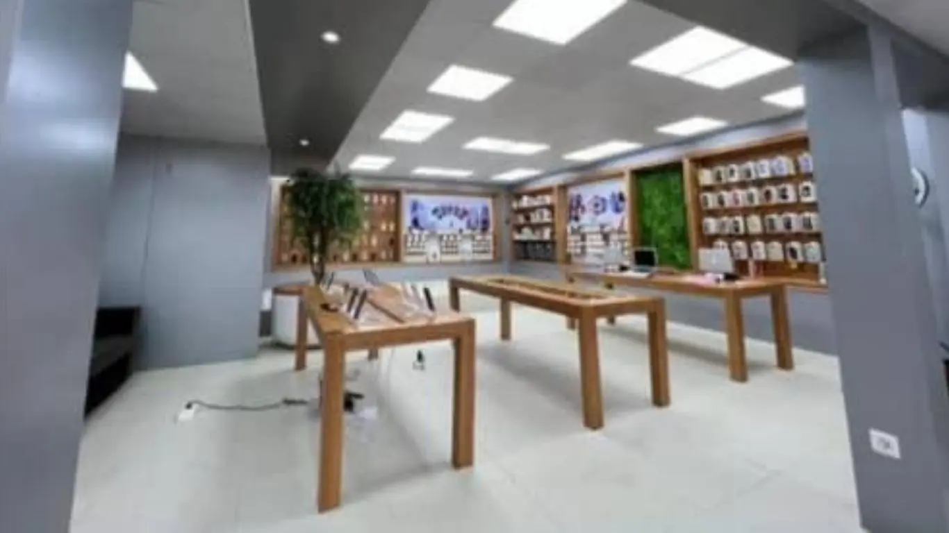 Apple Store 237 – Boutique de Yaoundé Texaco Omnisport Localisation de la boutique Apple Store 237 à Texaco Omnisport, en face d’Air France, Yaoundé, Cameroun